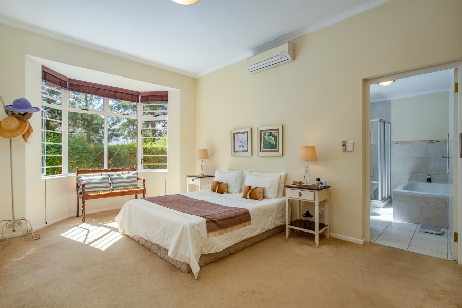 To Let 3 Bedroom Property for Rent in Boschenmeer Golf Country Estate Western Cape